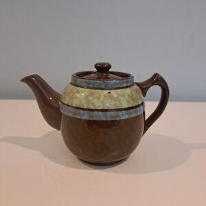 Vintage Sadler Staffordshire, England Brown Betty Glazed Single Serve Teapot